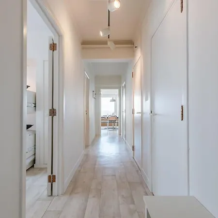 Appartement Casiola - Beautiful Seaview With Private Garage Oostende