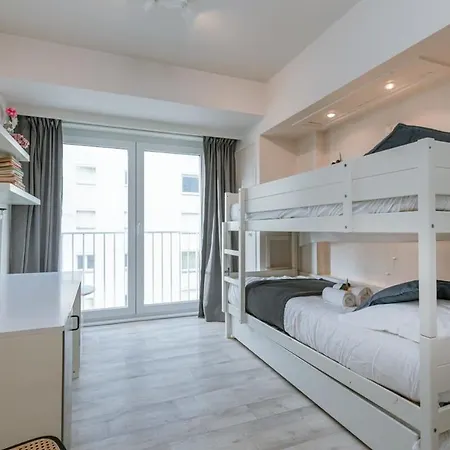 Appartement Casiola - Beautiful Seaview With Private Garage Oostende